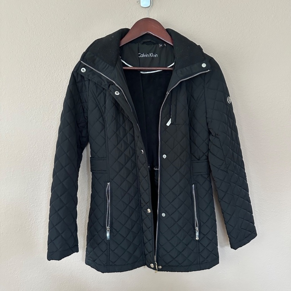 SOLD Calvin Klein Women's Mid-Weight Diamond Quilted Jacket | Size: XS | Black